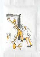 8.11.1895 Wilhelm Conrad Rontgen objevil pri jednom z pokusu paprsky, ktere prosvecuji hmotu. Nazval je paprsky X.